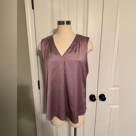 WHBM size 10 purple sleeveless blouse- EUC - Picture 1 of 8